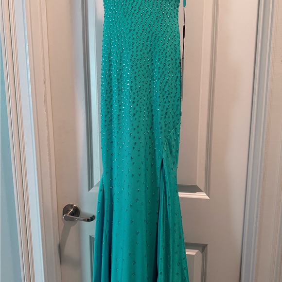 Embellished Teal Prom Dress with Sleek Mermaid Skirt